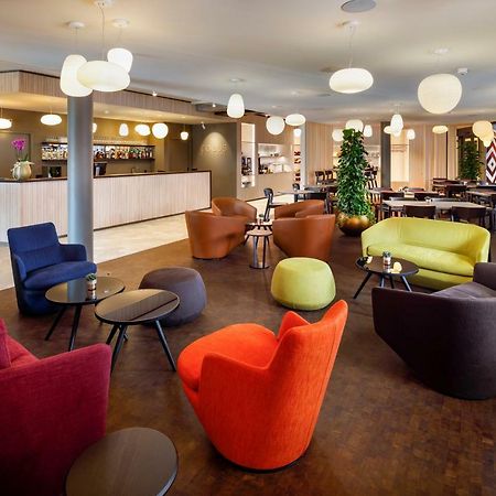 Focus Hotel Сурзее Екстериор снимка